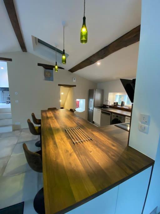 Ferienhaus « le Chai » Charme, Et Massages En Vignoble La Haie-Fouassiere