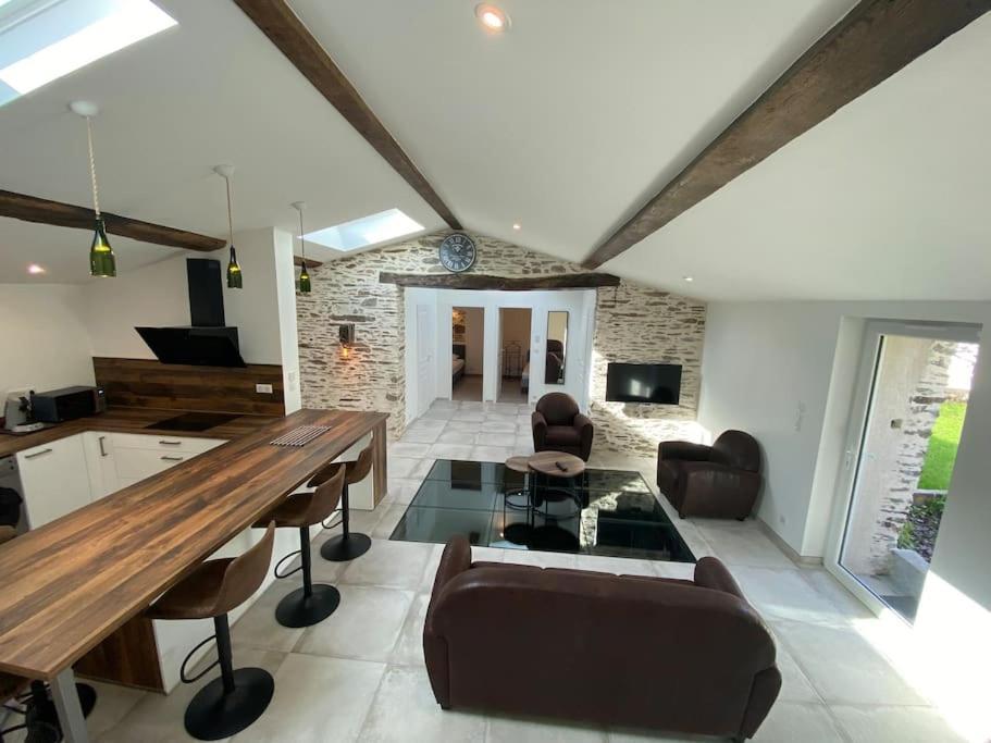 « le Chai » Charme, Et Massages En Vignoble